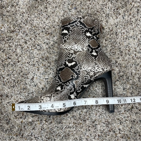 Miss Lola Henley Snakeskin Block Heel Square Toe Booties Boots 7 Black Grey - Picture 13 of 14